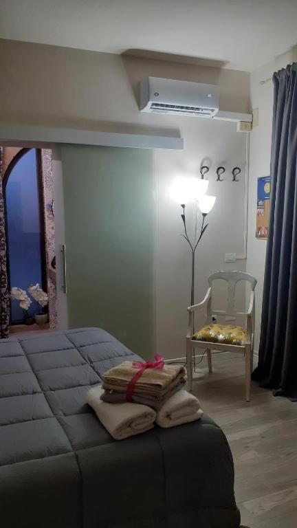 Casolare Isabella "Il Rifugio Dei Vinili" And Alice'S Room Ponsacco Kültér fotó