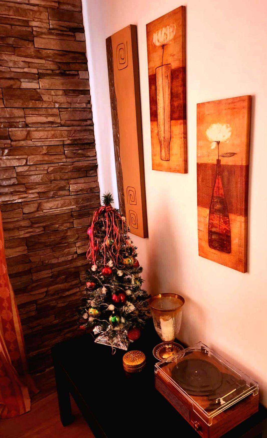 Casolare Isabella "Il Rifugio Dei Vinili" And Alice'S Room Ponsacco Szoba fotó
